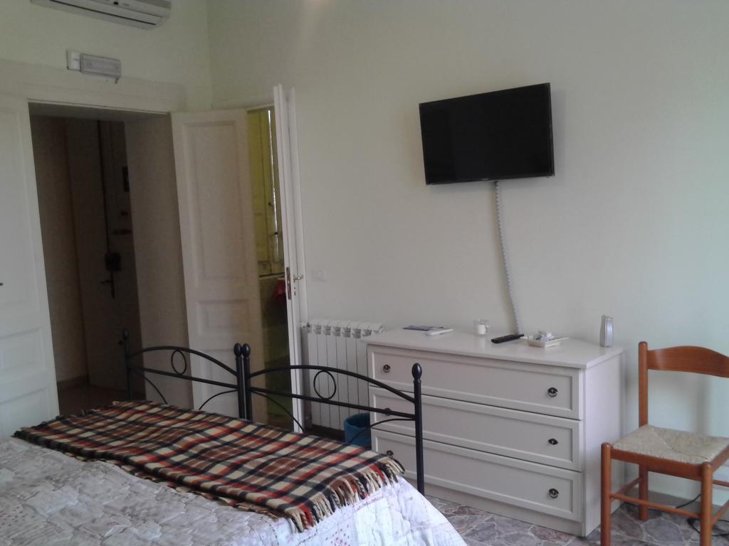 La Casa Di Ermelinda Bed & Breakfast Reggio di Calabria Exterior photo